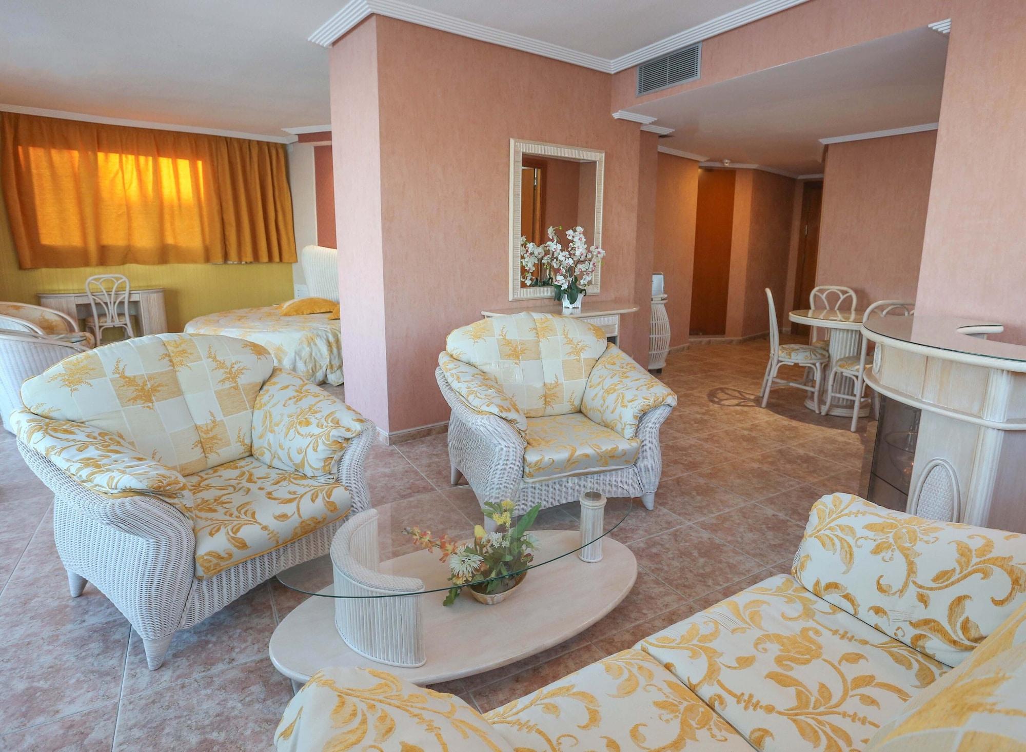 Kaktus Kaktus Albir 4*